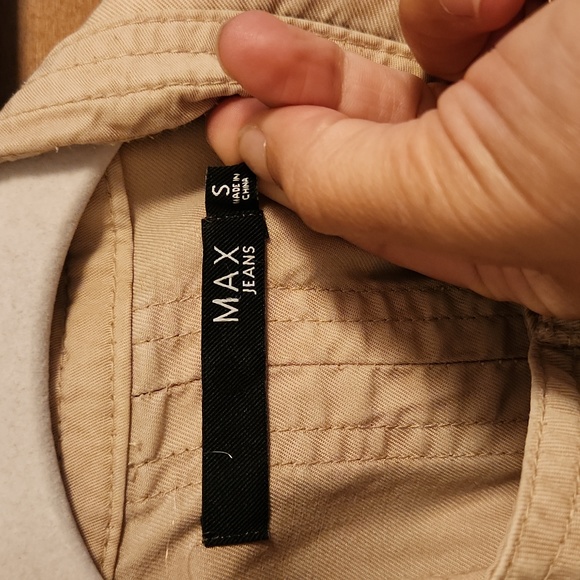 Jacket - Picture 2 of 3